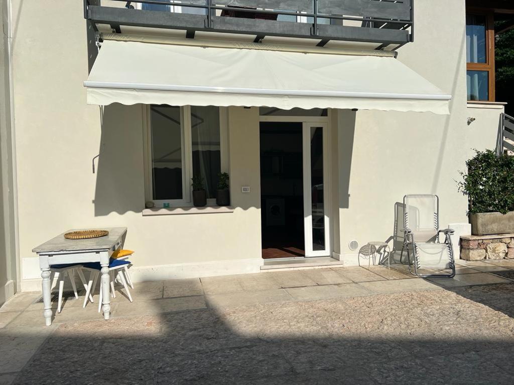 Garda 33 Caprino Veronese Apartment ภายนอก รูปภาพ