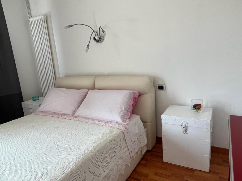 Garda 33 Caprino Veronese Apartment ภายนอก รูปภาพ