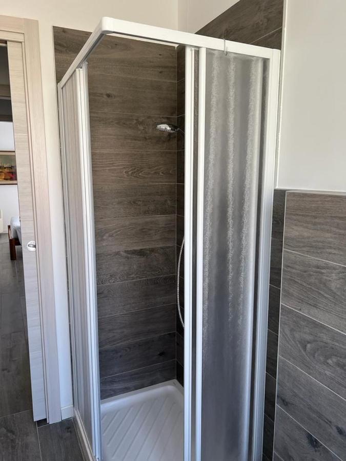 Garda 33 Caprino Veronese Apartment ภายนอก รูปภาพ