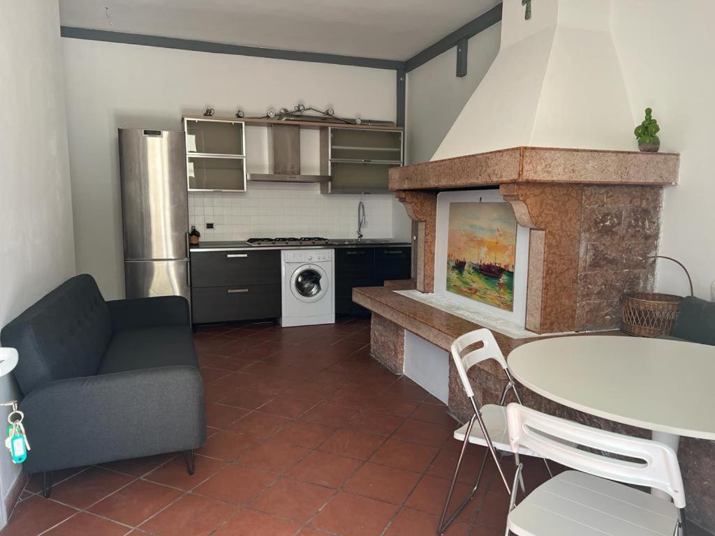 Garda 33 Caprino Veronese Apartment ภายนอก รูปภาพ