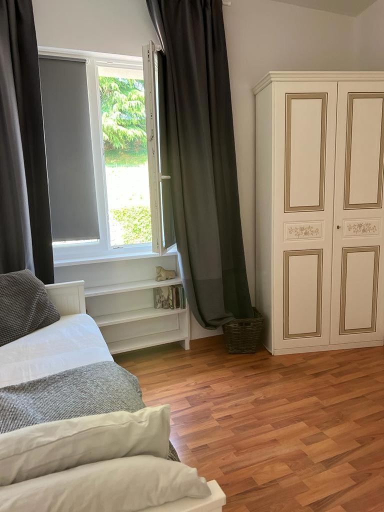 Garda 33 Caprino Veronese Apartment ห้อง รูปภาพ